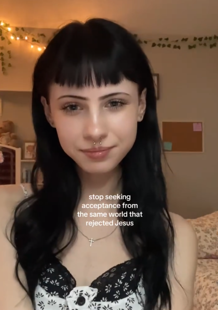 Instagram: Finley June (@hisdaught3r)